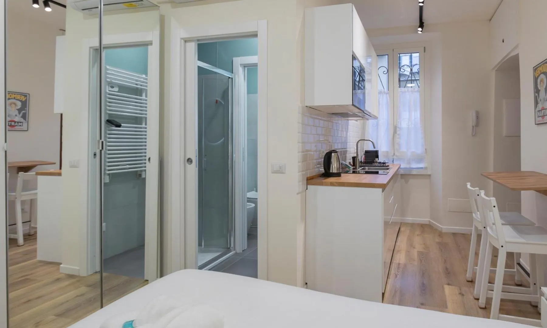 I Host Apartment - Pomponazzi Rosa Milan 0*,  Italy